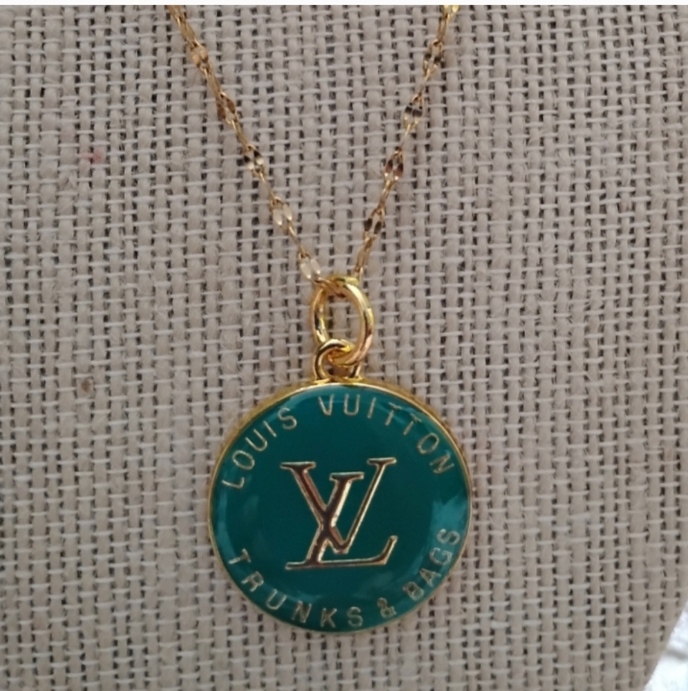 Louis Vuitton Zipper Charm - Picture 2 of 15